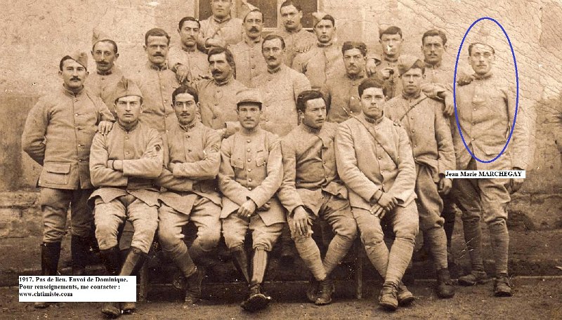 regiment100 3.jpg - Photo N° 3 : Photo de groupe de soldats du 100e régiment d'infanterie - 1914 1918 - Aucune info.