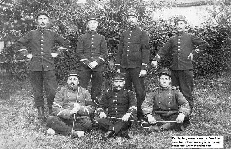 regiment105 22.JPG - Photo N° 22 : Eugène BLANC et Victor FOUROT se trouvve sur cette photo; Mais où ?