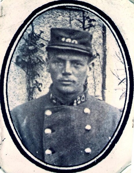 120eRI FLANDRIN.jpeg - Henri Jules Émile FLANDRIN du 120e régiment d'infanterie - Né le 22 novembre 1888 à Lignieres les Royes, mort pour la France le 14 avril 1916 au Bois de la Caillette à Fleury-devant-Douaumont.