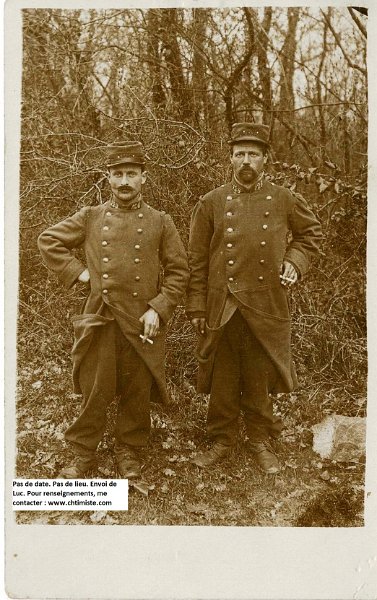 regiment126 21.jpg - Photo N° 21 :  2 hommes du 126ème régiment d'infanterie - Pas d'infos.