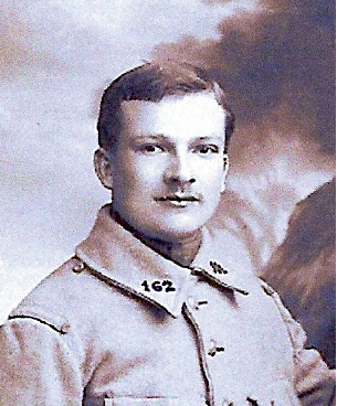 162eRI Jean COUPEZ.jpg - Jean COUPEZ, né à Frémicourt en 1894 et soldat du 162ème RI , tué à Rancourt le 25 septembre 1916.