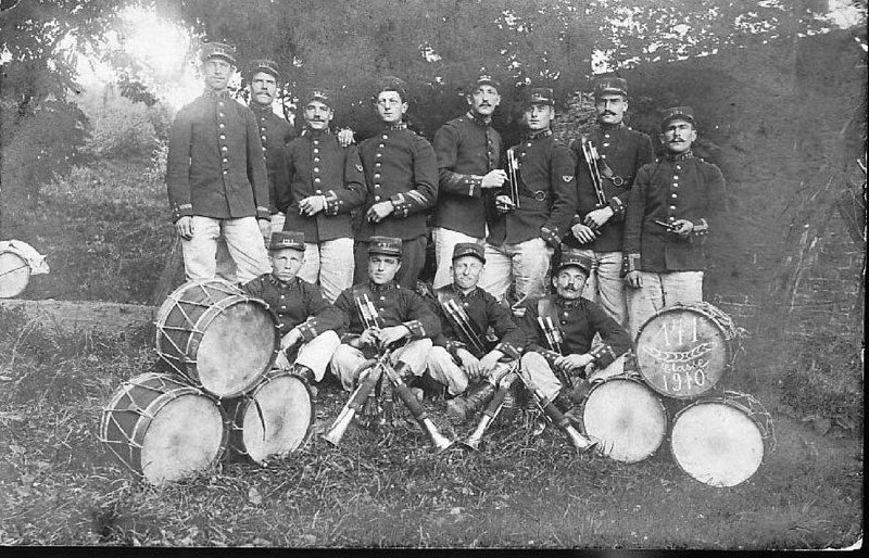 regiment171 17.jpg - Photo N° 17 : Musiciens du 171ème régiment d'infanterie - Classe 1910.