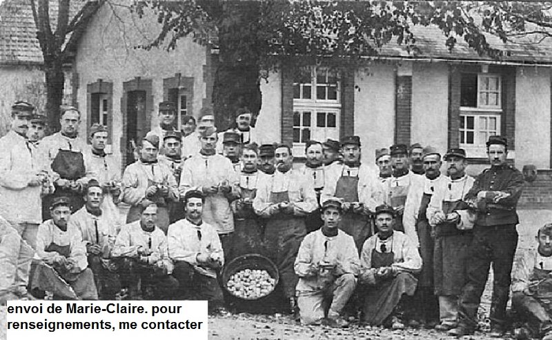 regiment16 23.JPG - Photo N° 23 : 1911, les cuisiniers