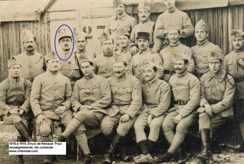 regiment60 28.jpg - Photo N° 28 : René Georges LAËTHIER (où sur la photo ?) a servi dans plusieurs régiments dont 1er régiment de chasseurs d'Afrique (30/09/1912 au 05/09/1915), 4e régiment de spahis (06/09/1915 au 04/06/1916) et le 60e régiment d'infanterie (05/06/1916 au 19/08/1919).