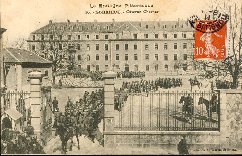 regiment71 1.jpg - Photo N° 1 : La caserne du 71e à de Saint-Brieuc. Merci à Didier