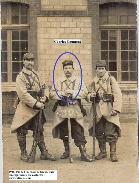 regiment74 9.jpg - Photo N° 9 : Envoi de Sacha : "Mon A.G.P. est au centre. Sergent au 74°RI, il rejoint le front le 11 février 1915 dans le secteur de Loivre, au nord de Reims. Il rejoint alors le 274°RI. Le régiment quitte les tranchées le 10 mai 1915 et rejoint la zone d'Arras.... Avec la 17° compagnie s'installe en 1ère ligne à la lisière nord-est de Neuville-Saint-Vaast le 3 juillet 1915. Il est blessé par éclats d'obus le 7 juillet. Cité à l'ordre du jour de la 9ème brigade pour avoir secouru ses soldats ensevelis sous terre (croix de guerre + étoile de bronze). Soigné aux hôpitaux d'Alençon, du Mans et de Brest en 1915-1916 (éclats dans les fesses, les jambes et les pieds). Rentre chez lui en 1916 pour être intégré au 22°RIT (devient gardien à la prison de Dieppe). Retrouve son métier d'agriculteur-herbager à la fin de la guerre. décédé en 1943.