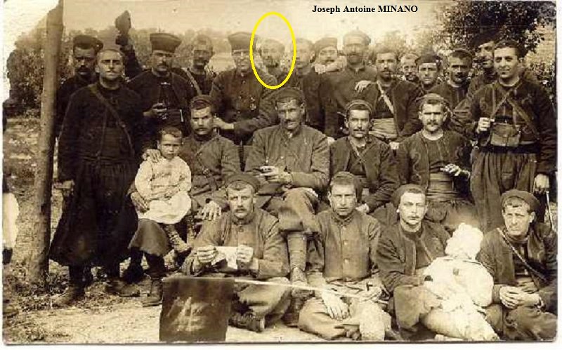 regimentzouaves2bis 3.jpg - Photo N° 3 : Un internaute, Joseph, a reconnu, en février 2016, son grand-père, Joseph MINANO, sur cette photo libre de droit, envoyé par D. MICUM