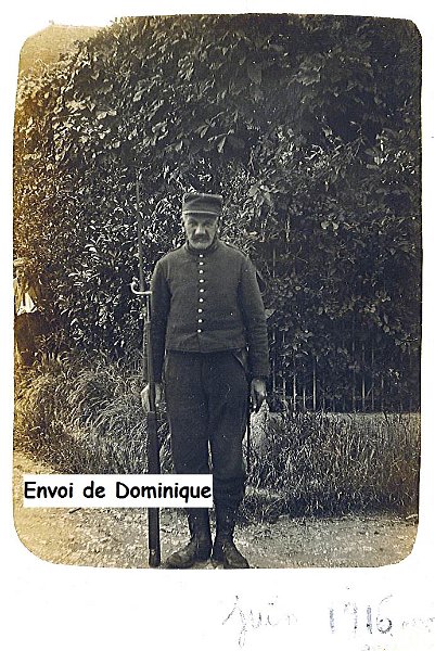9eRAPT HURARD Félix.jpg - Hurard Félix (né le 22/03/1872 à Forêt-la-Folie dans l'Eure et décédé le 16 décembre 1929 à ST Jean de Frenelles-Boisemont). 9ème régiment d'artillerie à pied territorial puis 18eme territorial. Photo de Juin 1915.