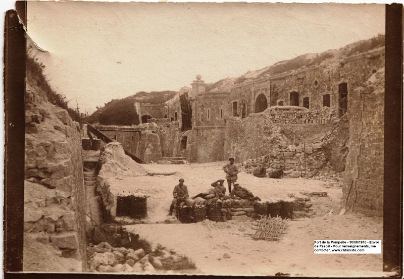 1a.jpg - 1 : Fort de la Pompelle - 30/08/1916 - 32e régiment d'artillerie de campagne.
