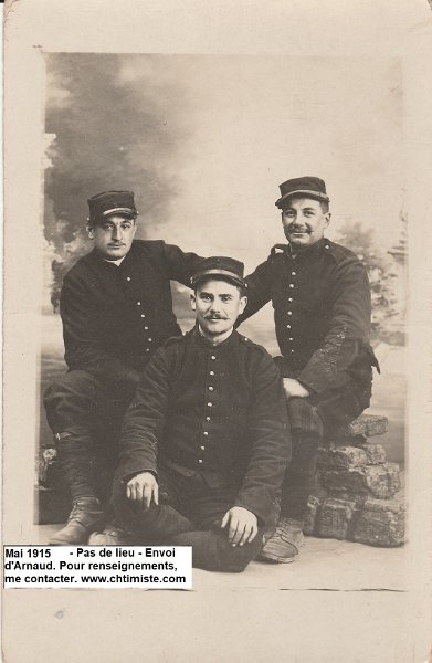 regimentartillerie3 12a .jpg - Photo N° 12 recto :  3 artilleurs du 3e régiment d'artillerie de campagne