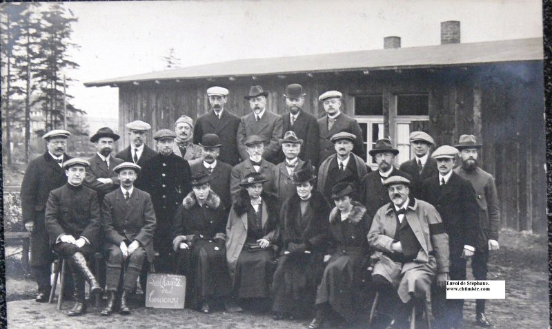 holzminden7a.JPG - Photo n° 7 : Les otages de Tourcoing, 1916, avec les noms au dos - Camp d'Holzminden 1914 1918