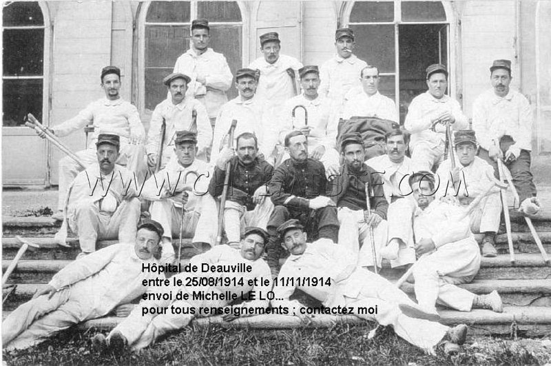 Deauville 1.jpg - Photo N° 1 : Hôpital de Deauville, groupe de blessés. 1914.