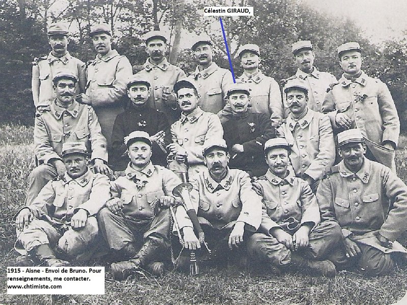 regiment238 6.jpg - Photo N° 5 : Envoi de Bruno :" Mon grand-oncle Célestin GIRAUD, sergent au 238e régiment d'infanterie est mort pour la France, le 26 septembre 1915 dans l'Aisne, à Beaumarais. Il est présent sur la photo, en noir."