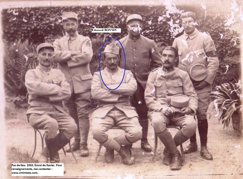 regimentterritorial119 10.jpg - Photo N° 10 : Édouard BONNIN né en 1875 à La Rochefoucauld en Charente et il avait donc 39 ans au déclenchement de la guerre. Il sera donc incorporé dans l'armée territoriale : GVC, puis 94e RIT, puis 119ème régiment d'infanterie territoriale  du 8 octobre 1917 jusqu'à la fin de la guerre (cette photo).