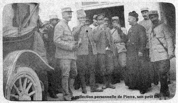 23- St Mihiel  prisonniers russe evades-07-1915.jpg - Photo GARNIER N° 24 : St Mihiel  prisonniers russe évadés-07-1915