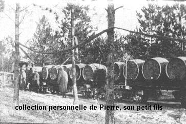 33- Decauville ammenant l'eau aux tranchees de Perthe-05-10-1915s.jpg - Photo GARNIER N° 34 : Decauville ammenant l'eau aux tranchées de Perthe-05-10-1915